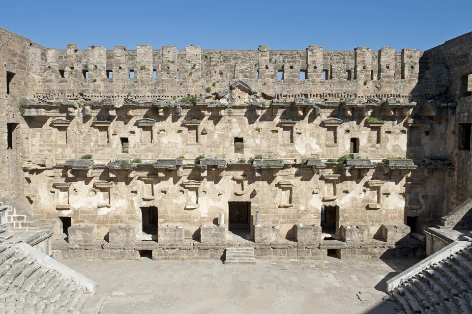 Frente escénico del teatro de Aspendos